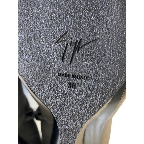 Giuseppe Zanotti Daisy Suede Sculpted Wedge Ankle Booties Made in Italy Gray 38 - Picture 9 of 9